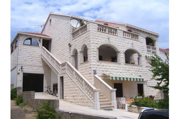 Kroatien Privát Bol, Exterieur